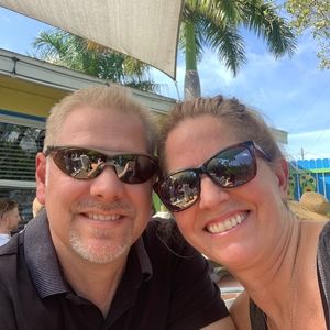 Meet your Posher, Troy